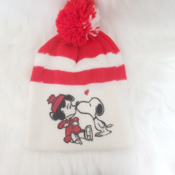 Vintage 1958 Orlon Peanuts Snoopy Kissing Lucy Winter Acrylic Cap - Picture 8 of 10